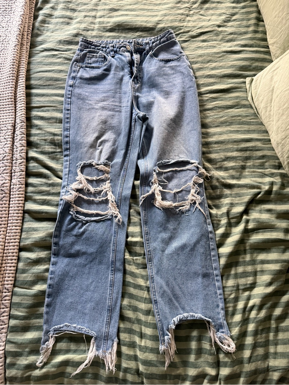 SHEIN Light Blue Ripped Boyfriend Jeans